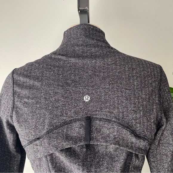 Lululemon Define Jacket Herringbone Grey Size 8 EUC - Picture 3 of 13